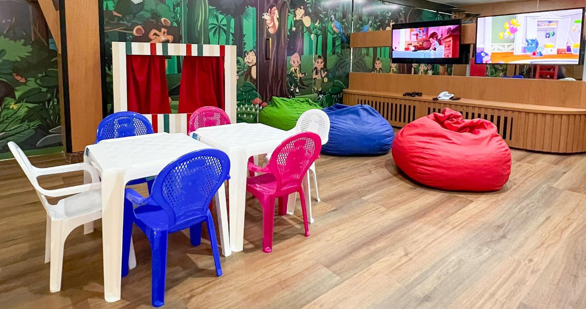 Castro'S Park Hotel Гояния Екстериор снимка